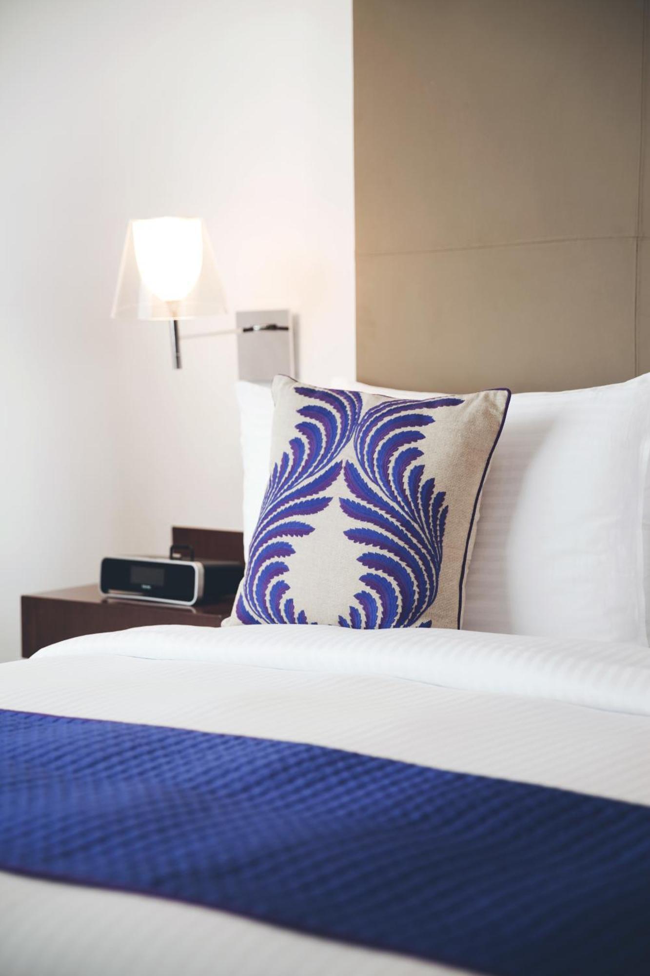 The Anya Hotel-Golf Course Road 구르가온 외부 사진