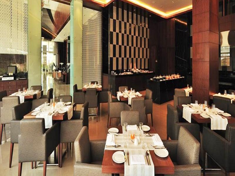 The Anya Hotel-Golf Course Road 구르가온 외부 사진