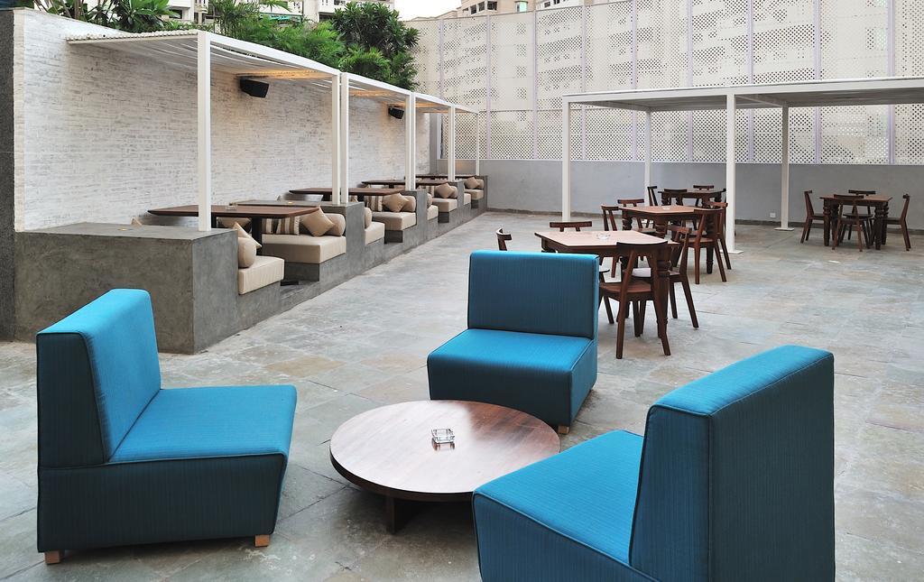The Anya Hotel-Golf Course Road 구르가온 외부 사진