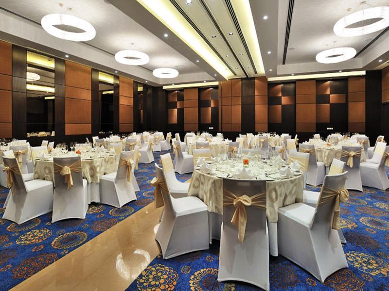 The Anya Hotel-Golf Course Road 구르가온 외부 사진