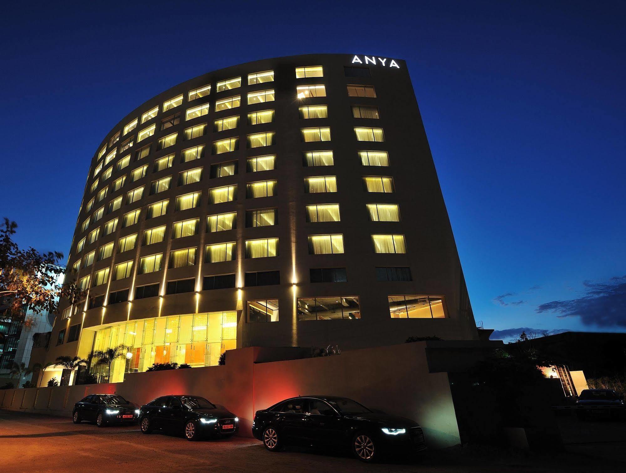 The Anya Hotel-Golf Course Road 구르가온 외부 사진