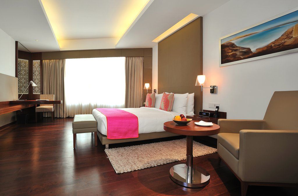 The Anya Hotel-Golf Course Road 구르가온 외부 사진